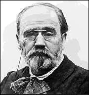 Ecrivain et journaliste franais, n  paris le 2 Avril 1840.