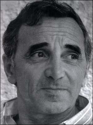 Chanteur Auteur Compositeur Franco-Arménien, né à Paris, le 22 Mai 1924.