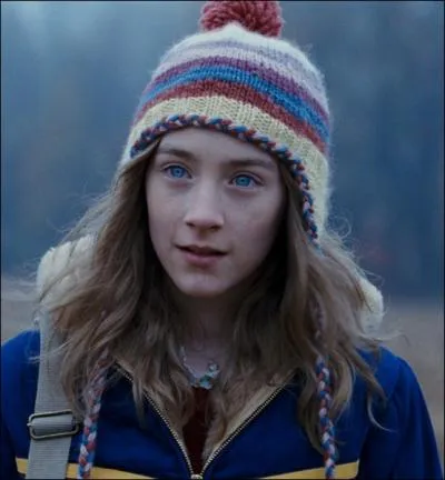 Qui incarne Susie Salmon, la jeune hrone de l'histoire ?