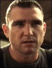 Le 'Sphinx' est interprt par cet ancien footballeur. Quel est son nom ?