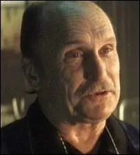 Le vieil ami de Raines, Otto Halliwell, est incarn par :