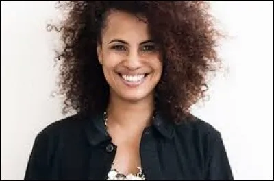 Sa chanson la plus célébre est ''7 seconds'' interprétée en duo avec Neneh Cherry :