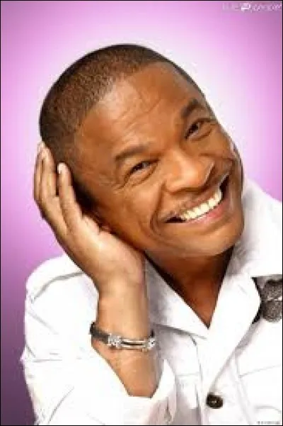 Je ne connais pas trop le zouk mais il est un courant qu'on peut appeler le ''zouk coquin'' avec son porte-drapeau : Francky Vincent... Quel titre n'a-t-il pas sorti ?