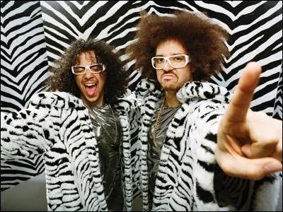 Sauriez-vous me dire le nom du groupe de ce duo amricain de synthpop ?