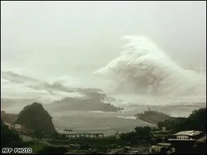 Quelles informations relatives  ces vagues sclrates sont-elles exactes, dans la liste propose (cliquez sur l'image pour apprcier la hauteur de cette vague) :