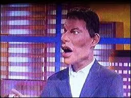 Qui surnomme-t-on Marco ?