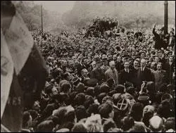 Quand clbre-t-on la fte de l'armistice de la Seconde guerre mondiale (officiellement) ?