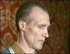 Accus des meurtres dans l'affaire de Mourmelon, il aurait fait 8  17 victimes, il se suicidera en prison en 2003 :