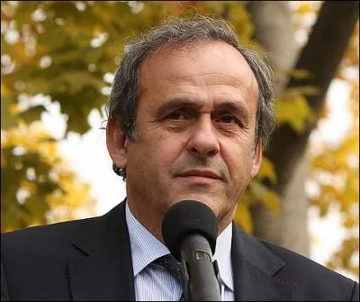 Michel Platini en 1985 avec :