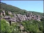 Ce trs beau village de l'Aveyron, situ au confluent du Dourdou et de l'Ouche, abrite, en son glise abbatiale, les reliques du crne de Ste-Foy.