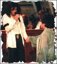 En compagnie de qui est-il sur cette photo ?