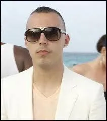 Qui est ce chanteur ?