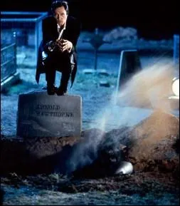 Ce film est le premier chapitre d'une saga dans laquelle il incarne l'archange Gabriel :