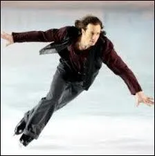 Laquelle de ces affirmations est vraie concernant les titres que Candeloro a remports en patinage artistique ?