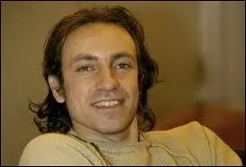 Comment s'appelle ce champion de Patin  glace ?