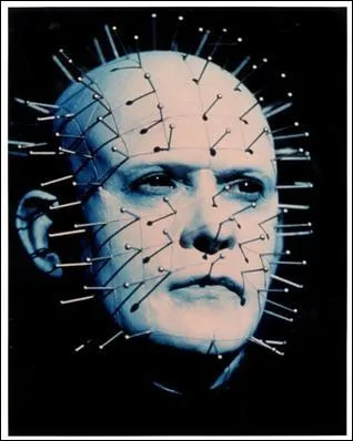 Qui joue le rle de Pinead dans 'Hellraiser' ?