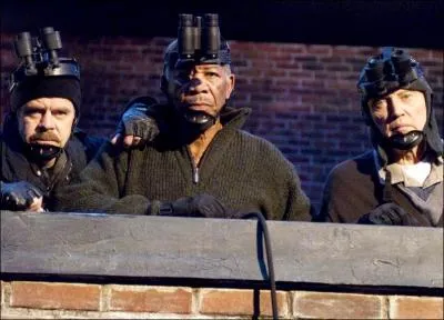 Dans ce film, il est un gardien de muse, qui avec l'aide de deux de ses collgues, conoit un plan afin de voler des oeuvres d'art. De quel film s'agit-il ?