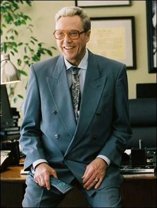 Dans quel film, dont le rle-titre est incarn par Keira Knightley, joue-t-il un producteur pourri ?