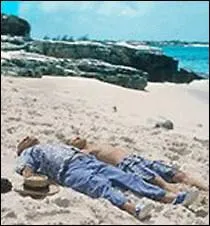 Il tient un petit r�le dans ce long-m�trage, dans lequel le h�ros invite son meilleur ami au Club Med, apr�s avoir rompu avec sa fianc�e. Quel est le titre du film ?