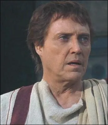 Dans quel film incarne-t-il le personnage historique Caton l'Ancien ?