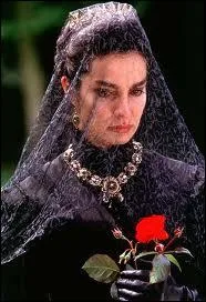 Quelle reine incarnait Anne Parillaud dans un film de Randall Wallace ?