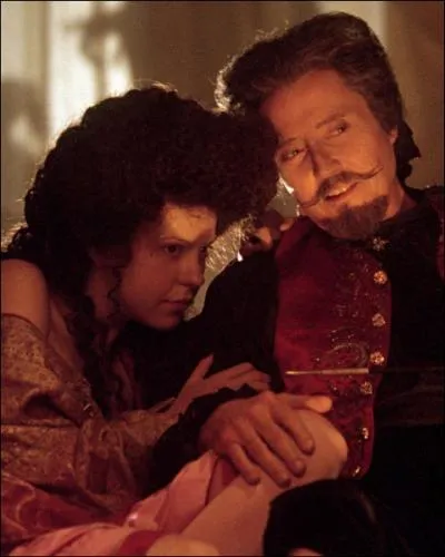 Dans ce film, ayant Hilary Swank dans le rle principal, il incarne le comte Cagliostro. Il s'agit de :