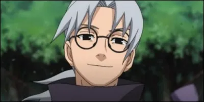 Dans "Naruto", qui commande Kabuto ?