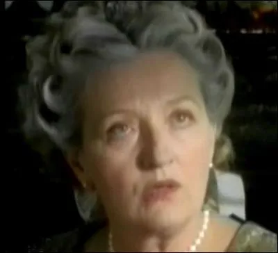 Quelle reine tait incarne par Charlotte de Turkheim dans le film de Robert Davis 'Jeane Poisson Marquise de Pompadour' ?