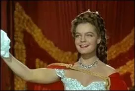 Dans le film 'Sissi Impratrice', qui tait incarne par Romy Schneider ?