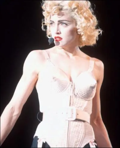 Habille des stars pour la scne :