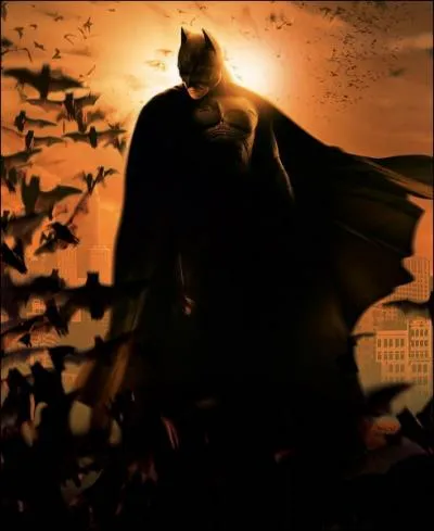 Dans quel film vnement, qui sortira prochainement, rencontrera-t-il Catwoman, sous les traits d'Anne Hathaway ?