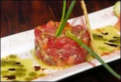 Ce tartare de thon  la tahitienne est assaisonn de :