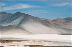 Je suis rput pour abriter le dpt salin le plus grand du Chili. Que suis-je ?