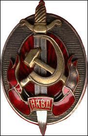 Comment s'appelait la police politique de l'URSS mise en place par Staline en 1934 ?
