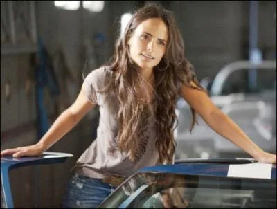 Qui joue le rle de Mia Toretto ?