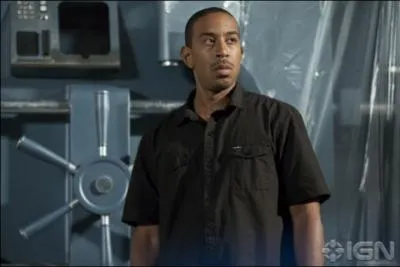 Qui joue le rle de Tej Parker ?