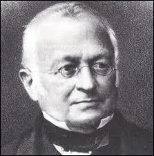 Qui tait surnomm 'Le petit foutriquet' ?