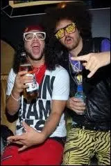 C'est un groupe qui s'est fait remarquer par la danse. C'est le groupe LMFAO. Que chante-t-il ?