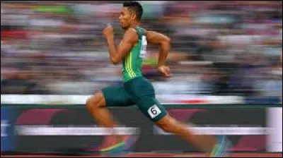 Qui est recordman du monde du 400m en 43. 03 ?