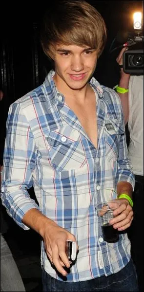 A quel ge Liam a-t-il particip  'X Factor' pour la 1re fois ?