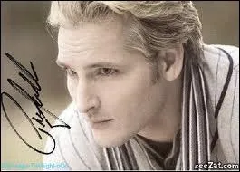  quel sport les Cullen jouent-ils par temps d'orage ?