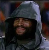 Et quelle grande star des annes 80 joue l'homme d'entretien qui change les blocs parfums dans les toilettes ?