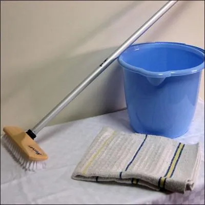 Sur cette image, qu'est-ce qui est ' Brosse' ?