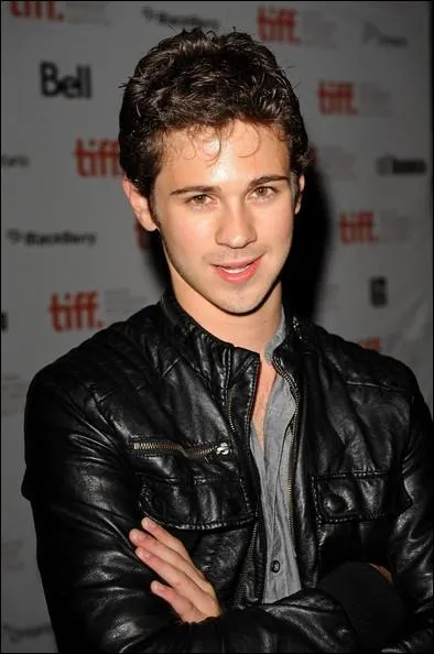 Qui est cet acteur de Gossip Girl ?