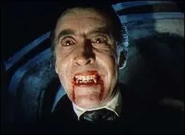 Qui incarne Dracula dans le film de Terence Fisher (1966) ?