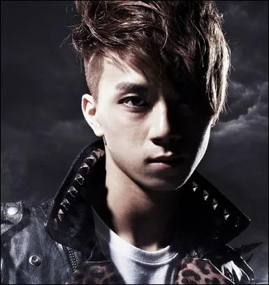 Qui est chanteur et rappeur ?