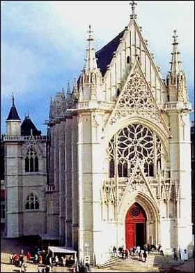 Pour abriter cette relique, Saint Louis fait construire une c�l�bre cath�drale gothique : ... ?