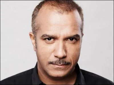 Acteur et comique franais, n  Paris le 13 Mars 1959.