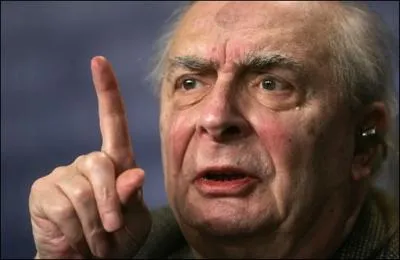 Ralisateur franais, n  Paris, le 24 Juin 1930.