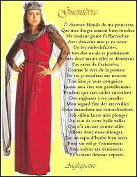 Elle pousa le propritaire d'Excalibur !